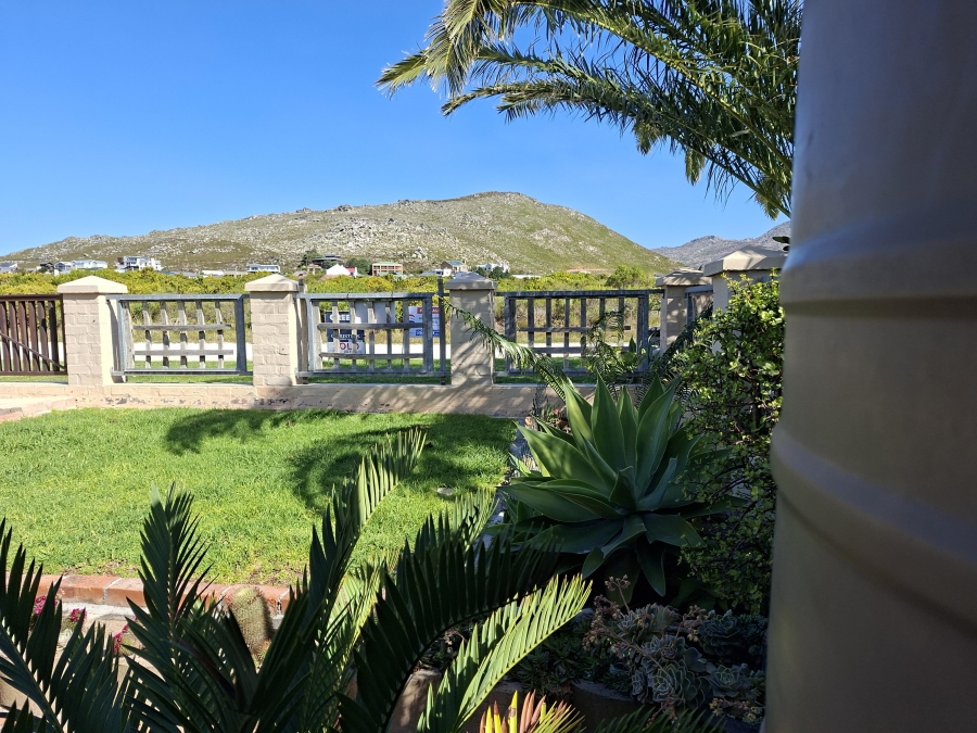 2 Bedroom Property for Sale in Pringle Bay Western Cape